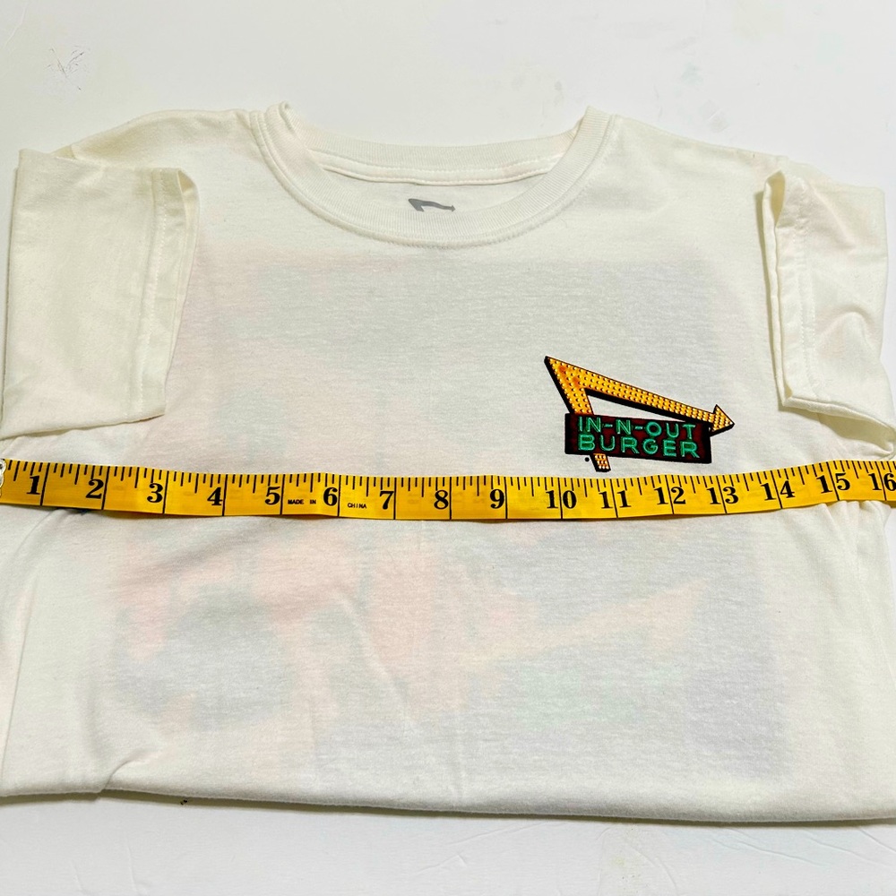In-N-Out T-Shirt youth size XS. White - Picture 7 of 7